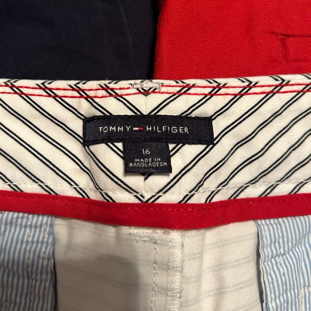 each Hilfiger and Banana Republic different color shorts. Smoke free house